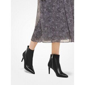 Michael Kors Dorothy Flex Leather Ankle Boot Stiletto Black Size 7.5M NWOB